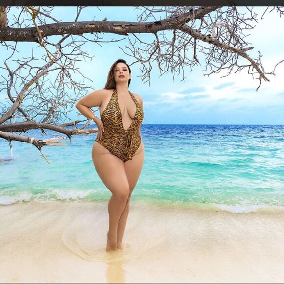 NWT Mapale Curvy Size One Piece Swimsuit Color Animal Print 3x-4X - Picture 2 of 13
